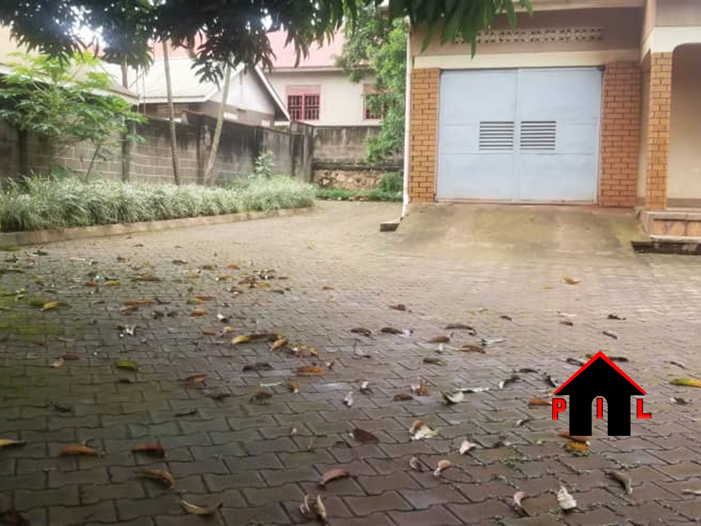 Bungalow for sale in Kyebando Wakiso