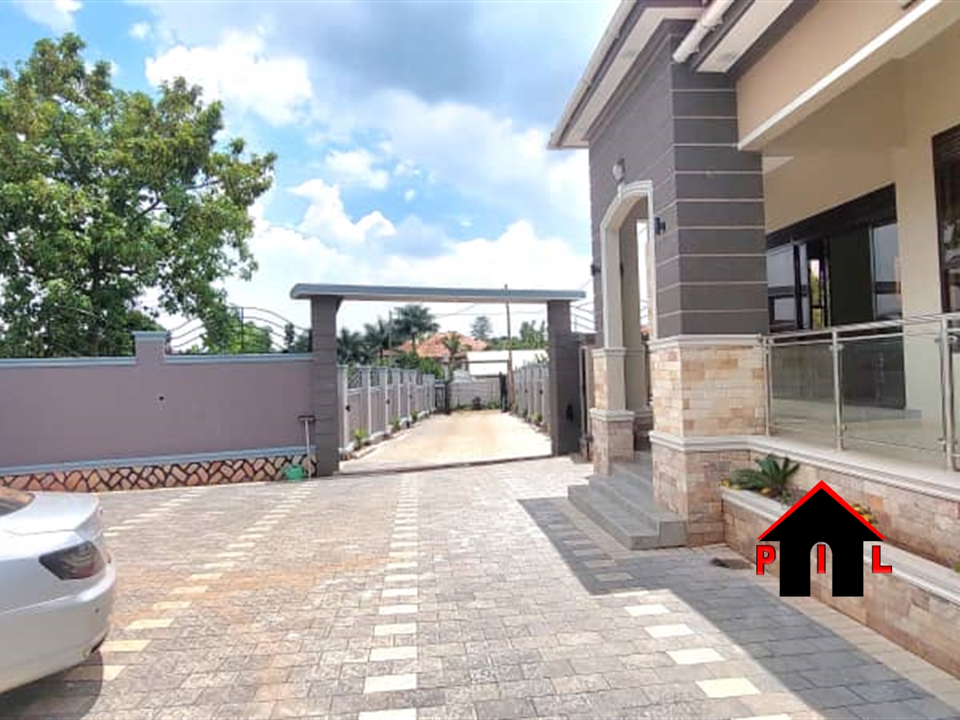 Bungalow for sale in Kira Wakiso