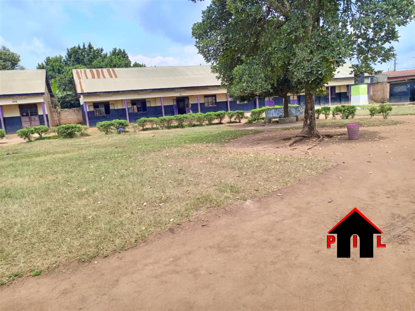 School for sale in Luweerotwn Luweero