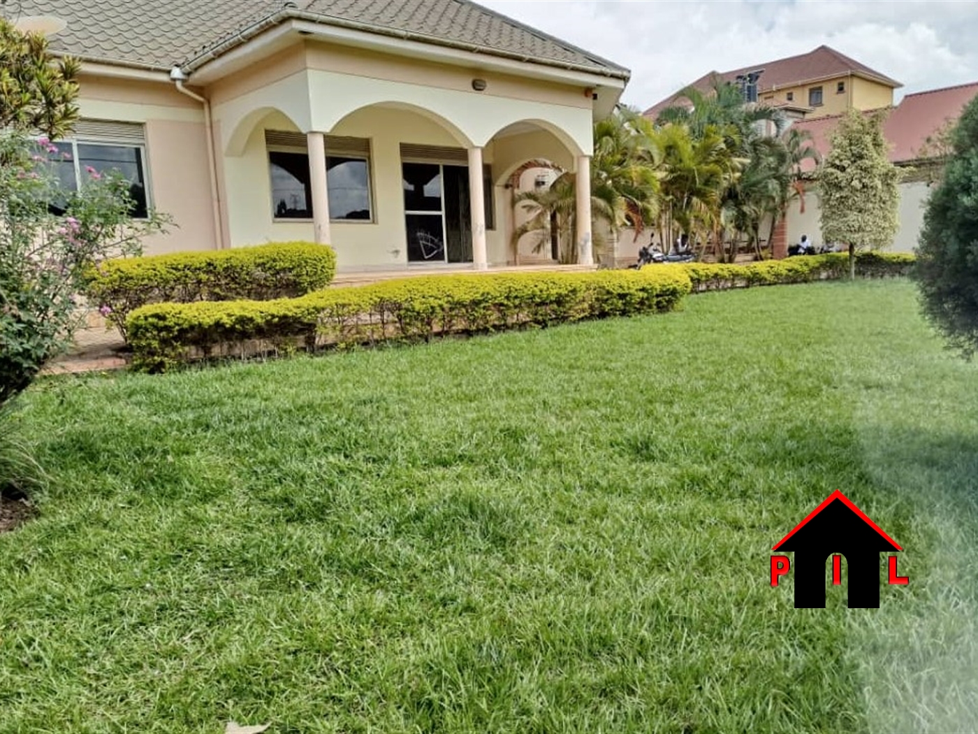 Bungalow for sale in Kira Wakiso