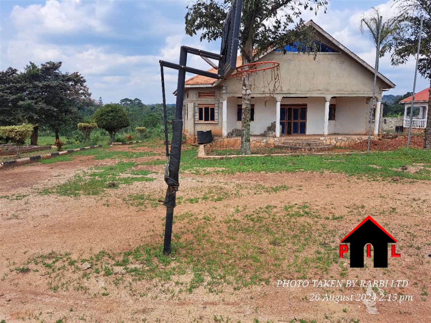 School for sale in Seeta Mukono