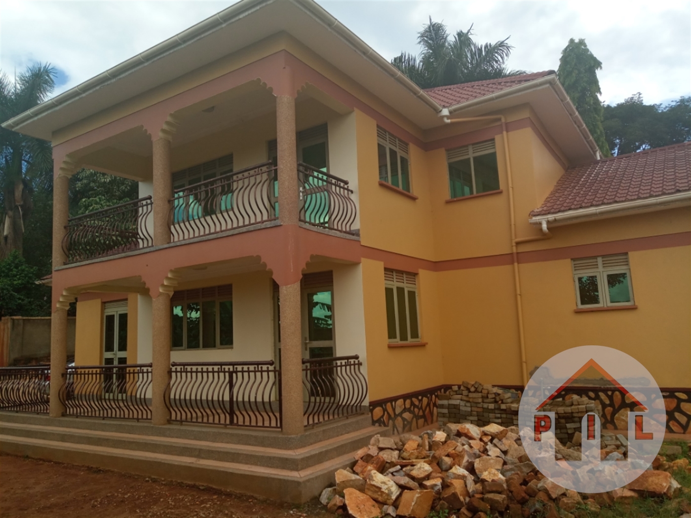 Mansion for sale in Makindye Kampala