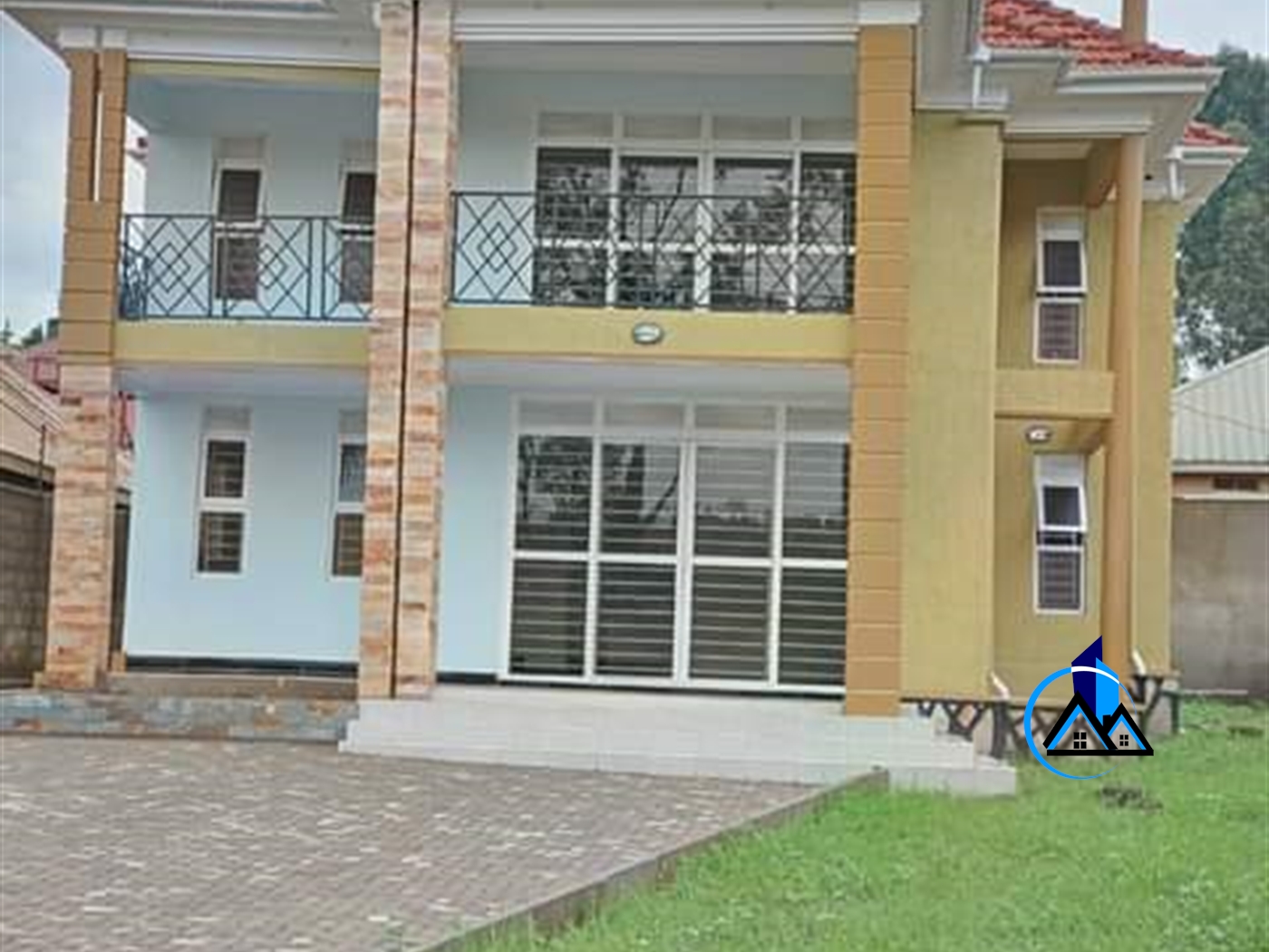 Storeyed house for sale in Lubowa Wakiso