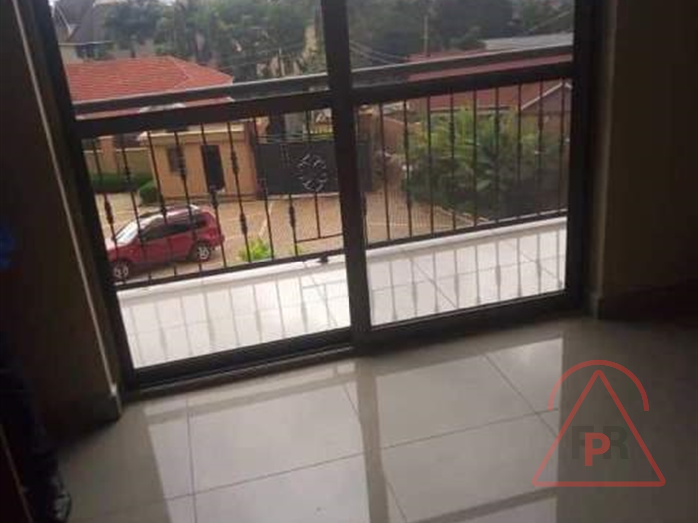 Town House for rent in Mbuya Kampala