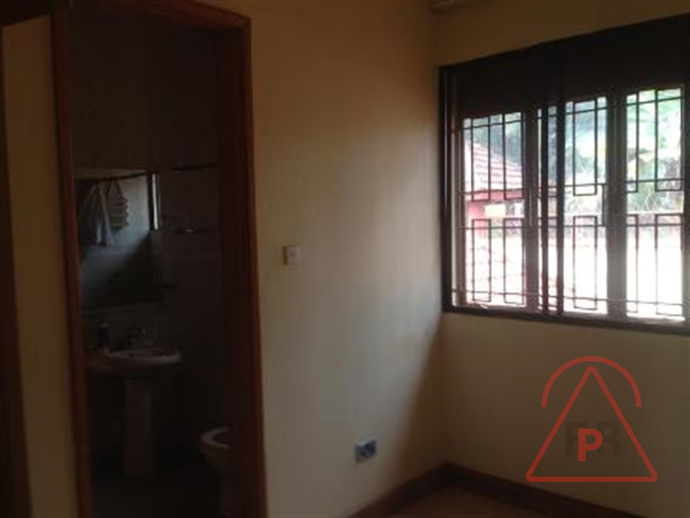 Town House for rent in Naguru Kampala