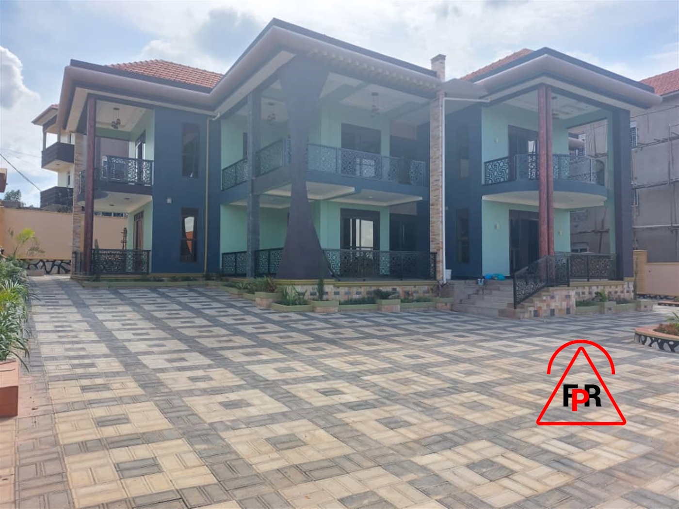 Mansion for sale in Kungu Wakiso