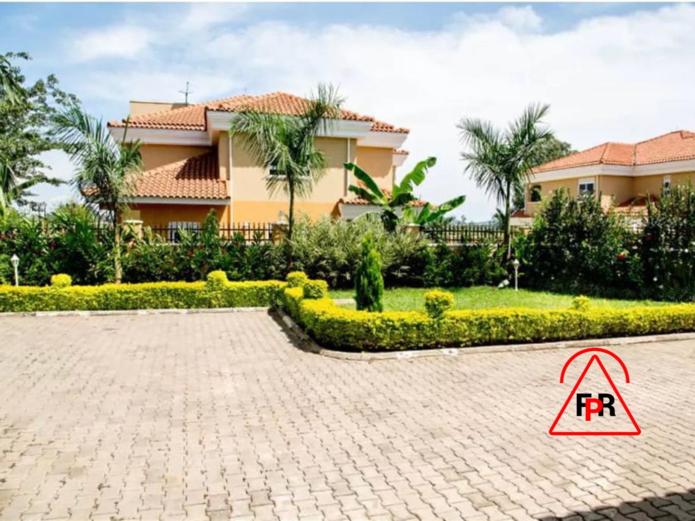 Storeyed house for rent in Munyonyo Kampala