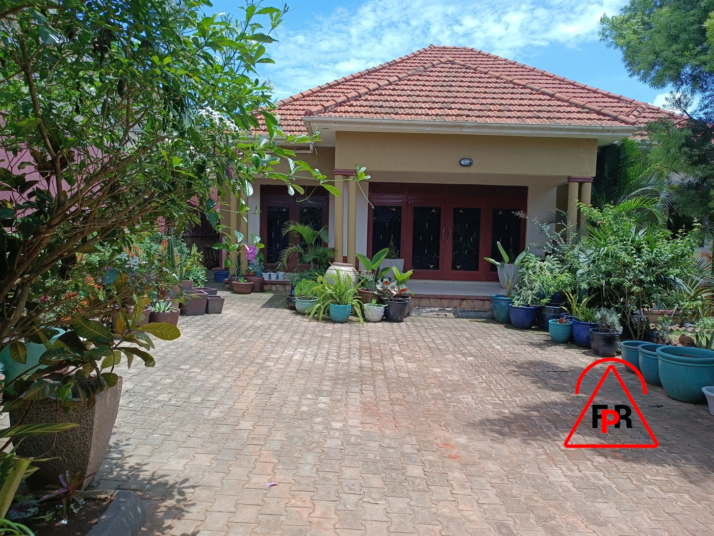 Bungalow for sale in Kira Wakiso