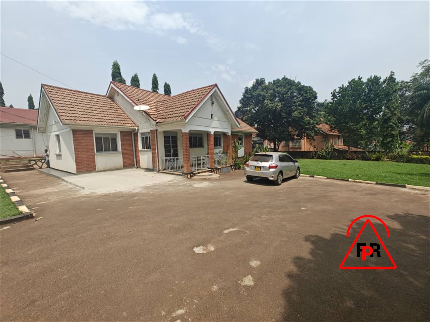 Bungalow for sale in Naguru Kampala