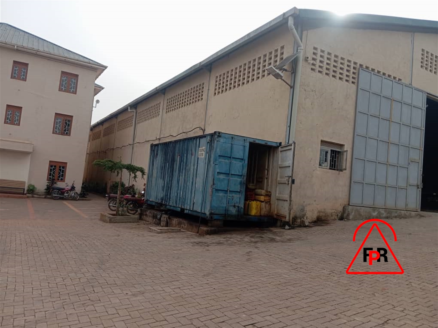 Warehouse for rent in Namugongo Wakiso