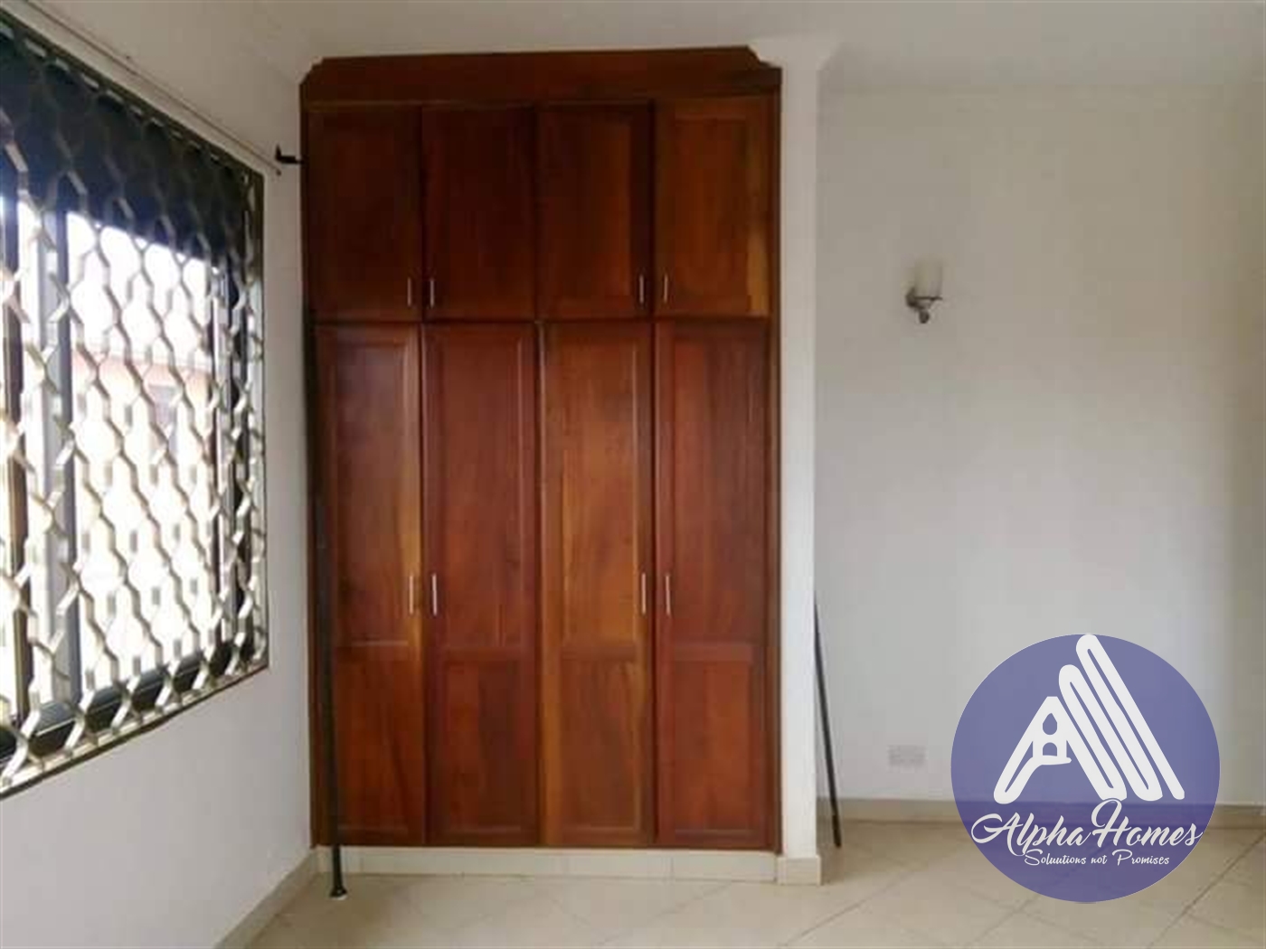 Semi Detached for rent in Bweyogerere Wakiso