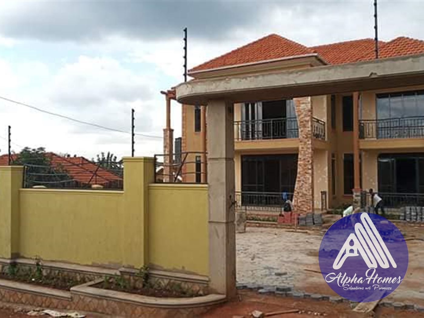 Mansion for sale in Kira Wakiso