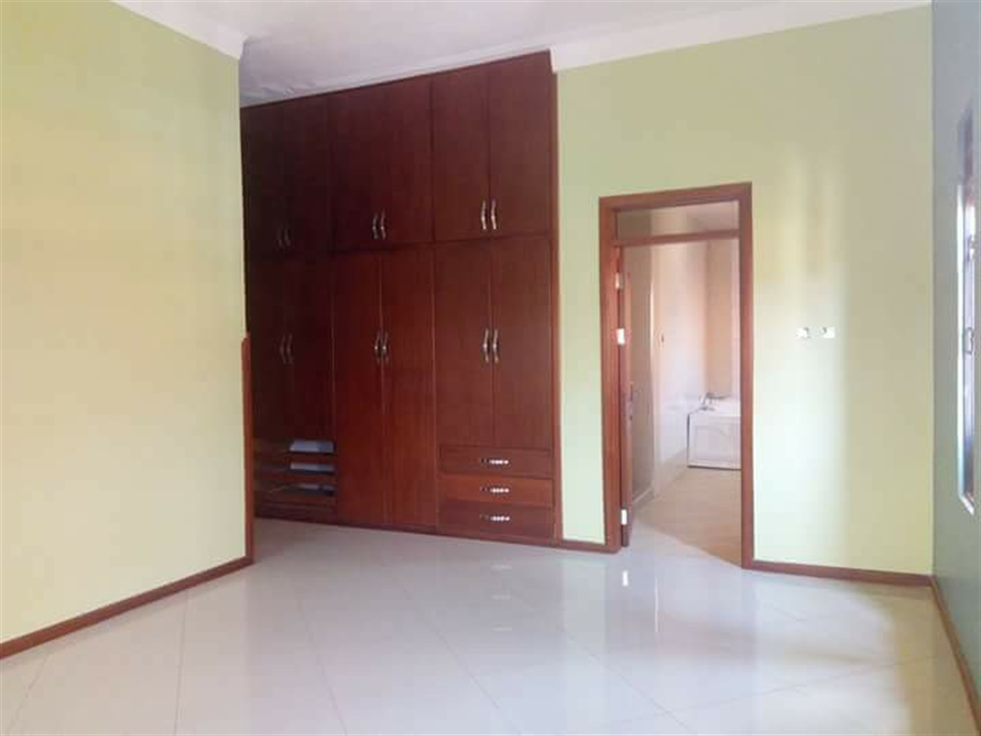 Bungalow for sale in Kira Wakiso