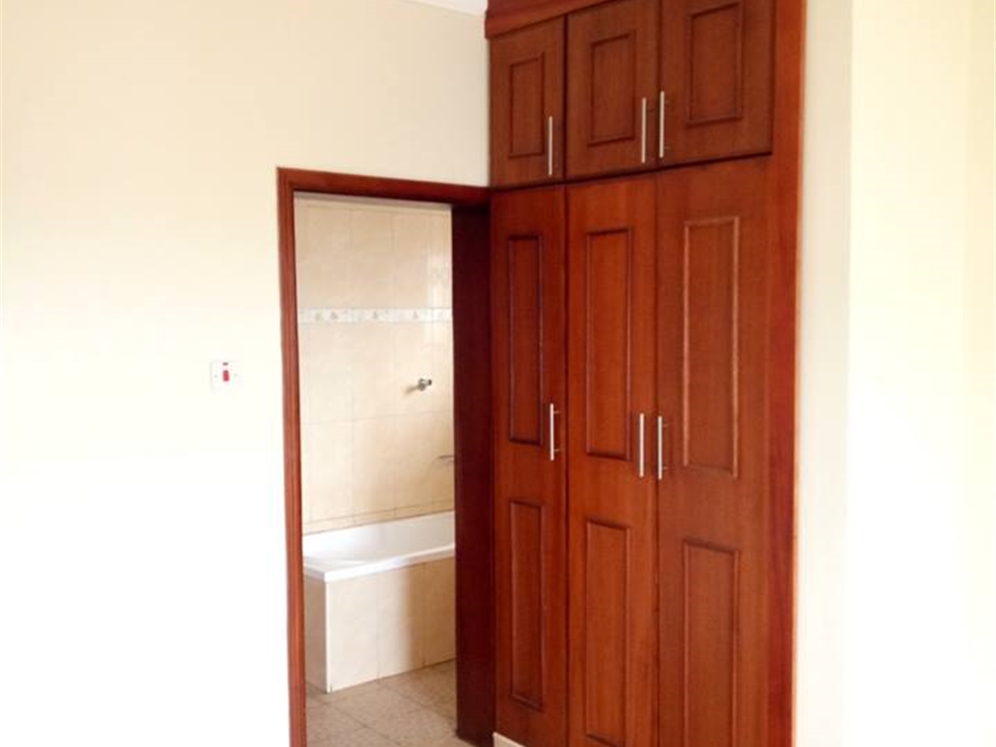 Apartment for rent in Kisaasi Kampala