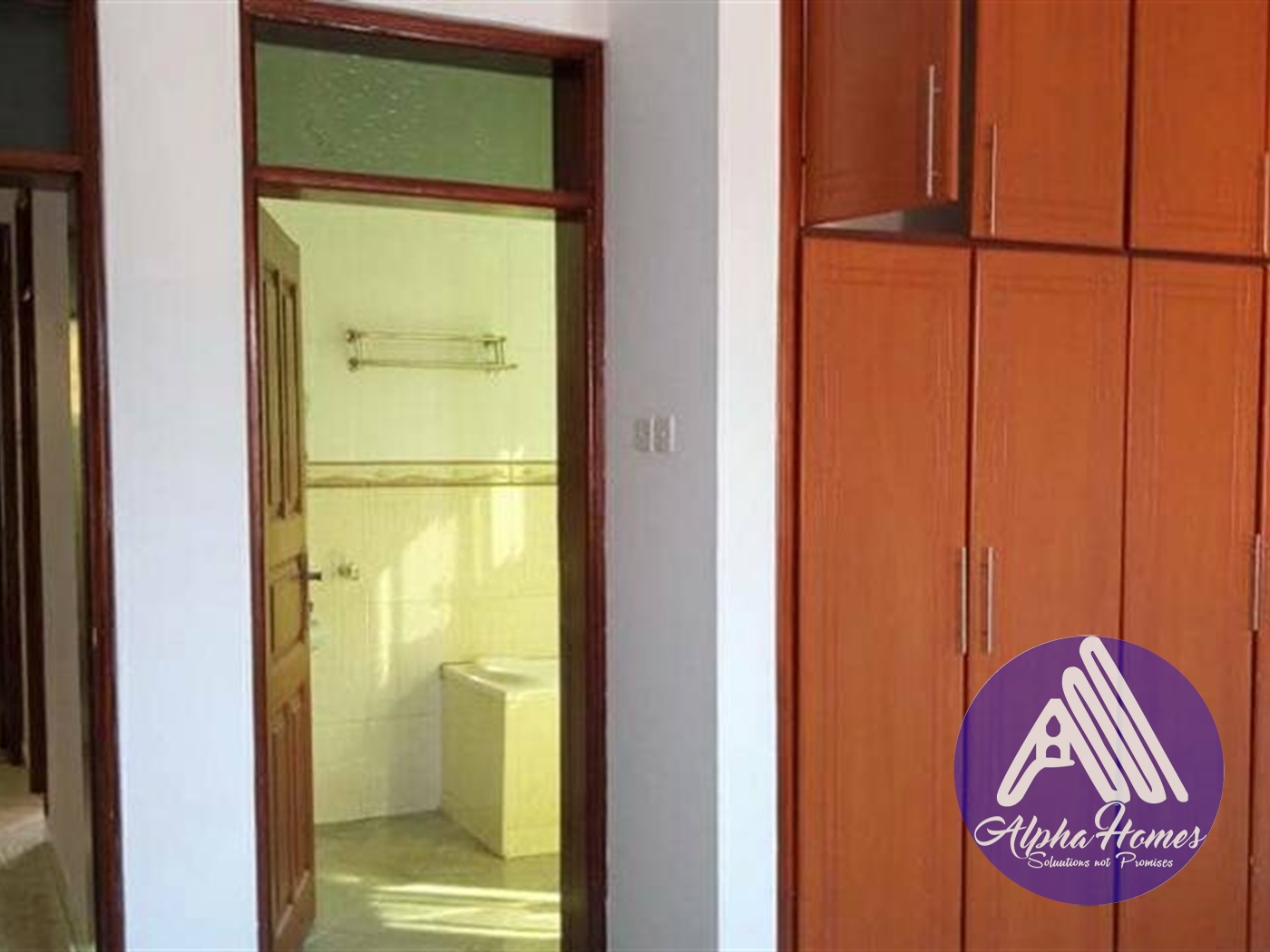 Apartment for rent in Kiwaatule Kampala