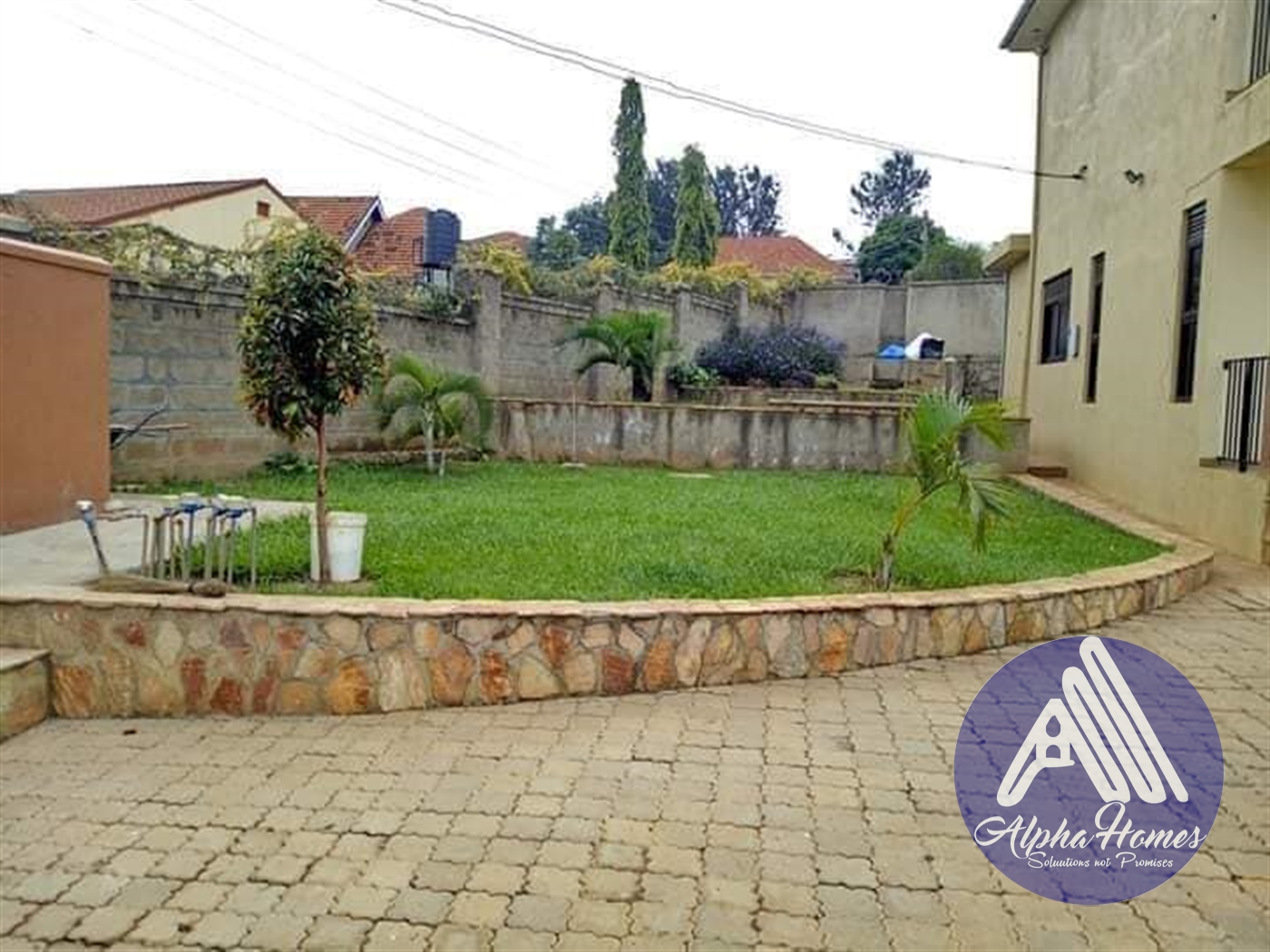 Duplex for rent in Ntinda Kampala