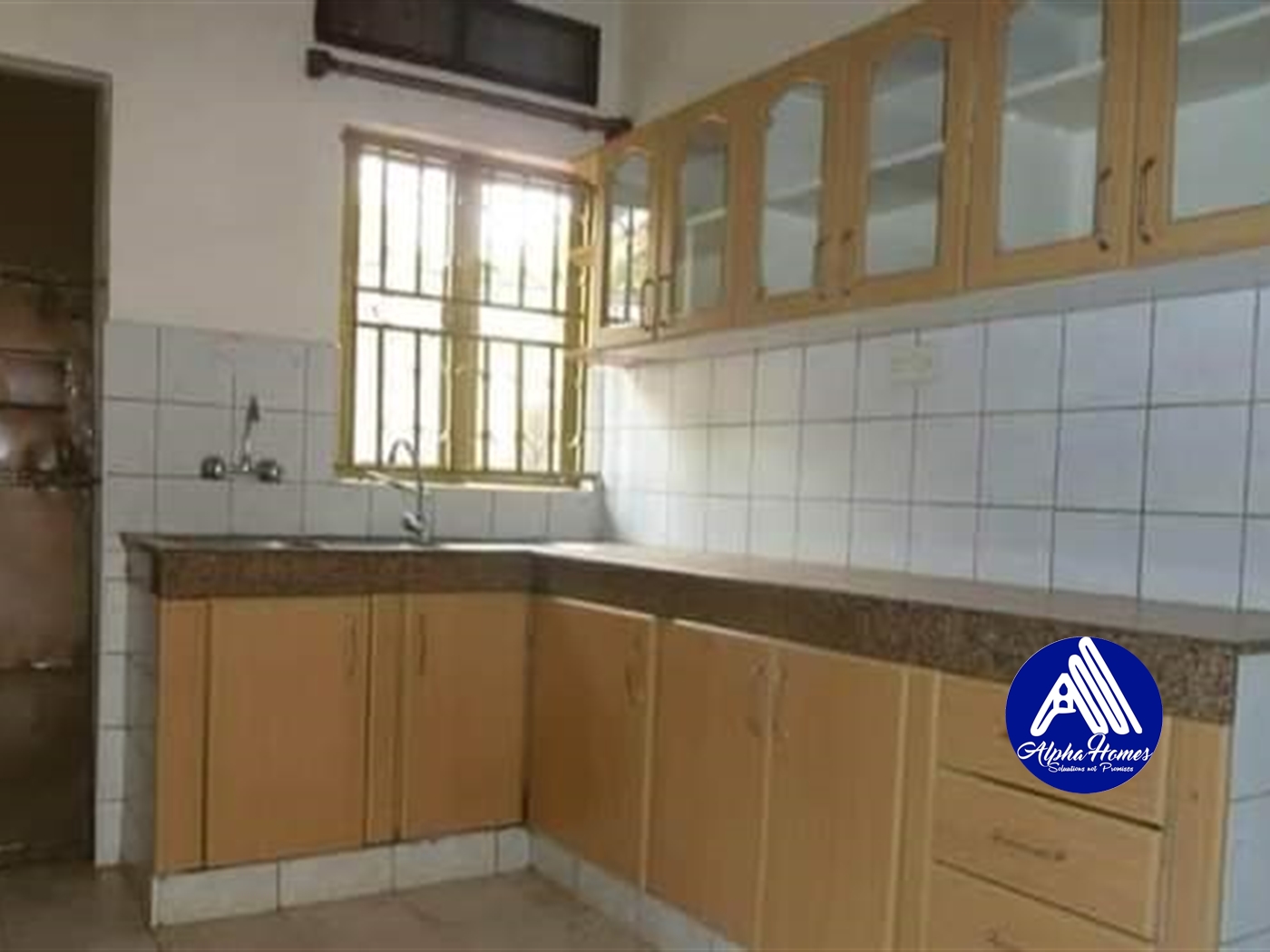 Semi Detached for rent in Kisaasi Kampala