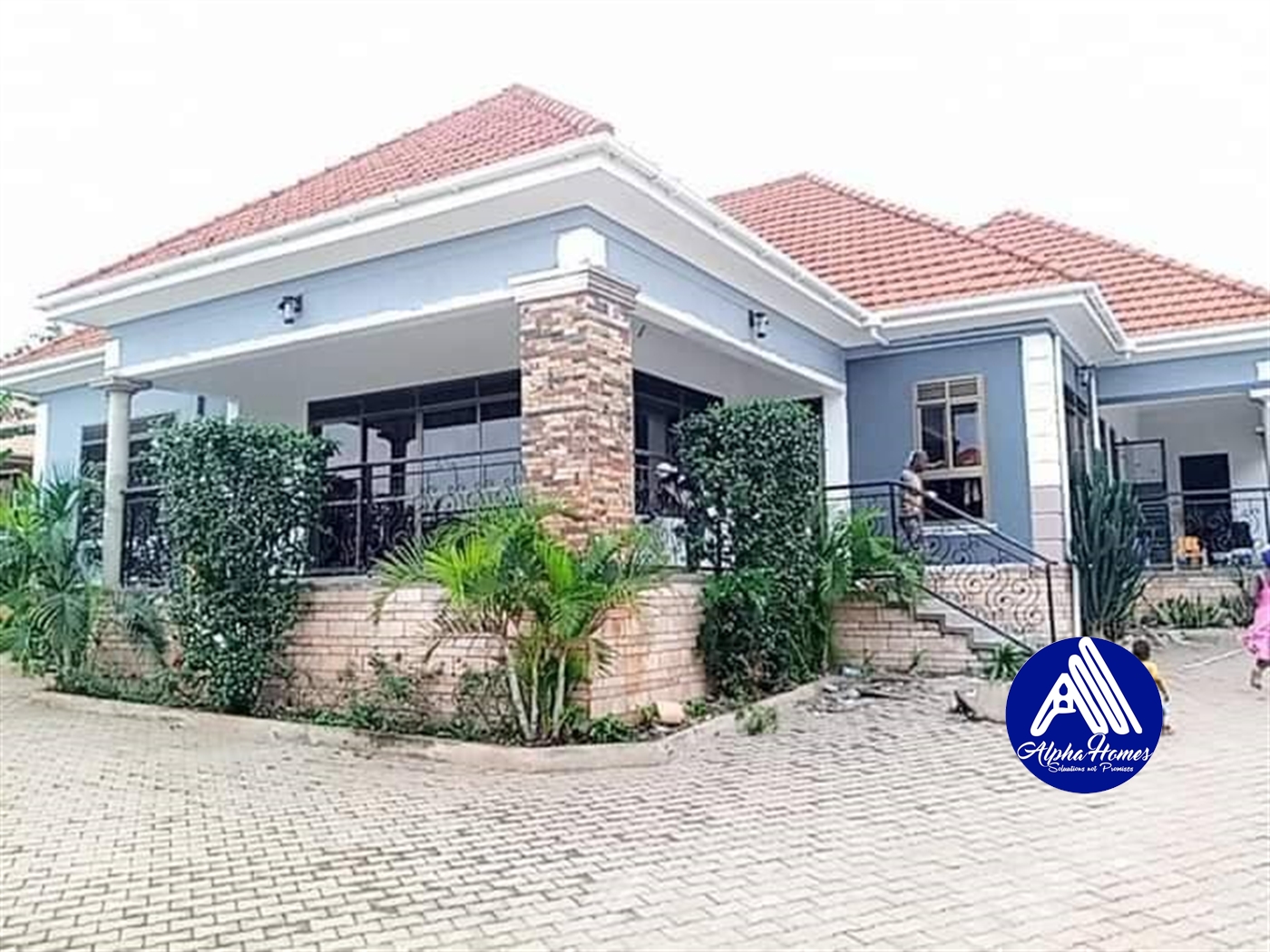 Mansion for sale in Kira Wakiso