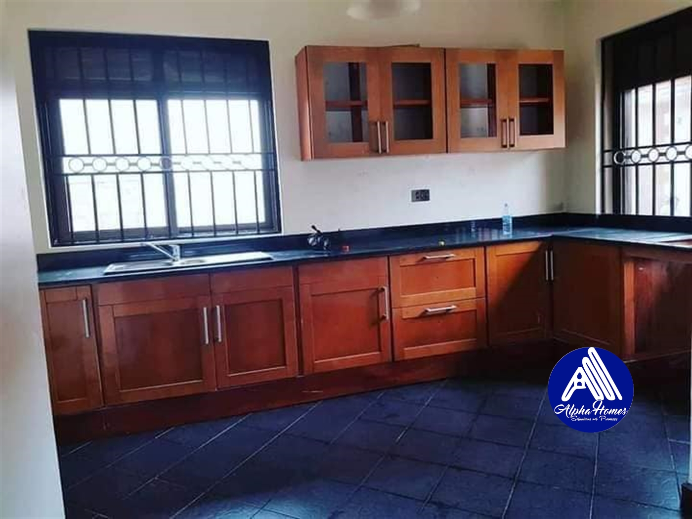 Bungalow for rent in Muyenga Kampala