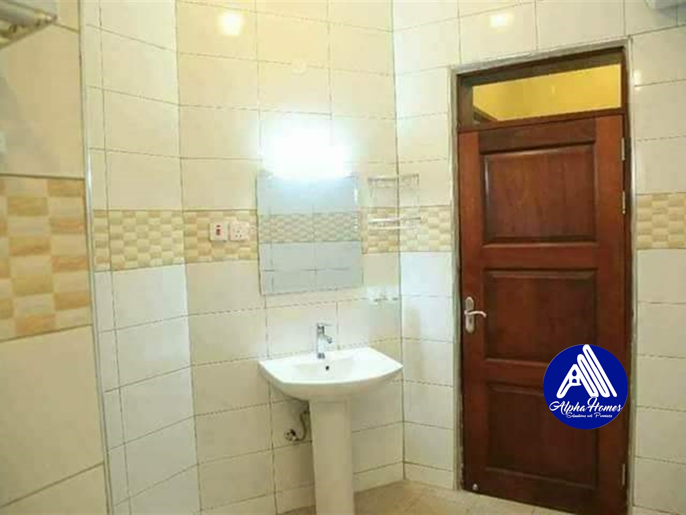 Apartment for rent in Kisaasi Kampala