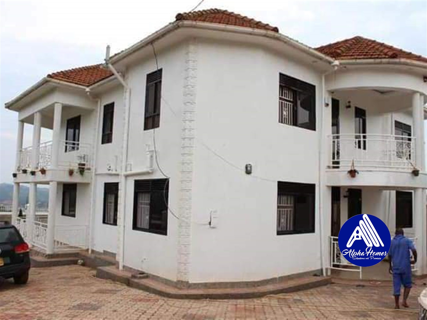 Storeyed house for sale in Bwebajja Wakiso