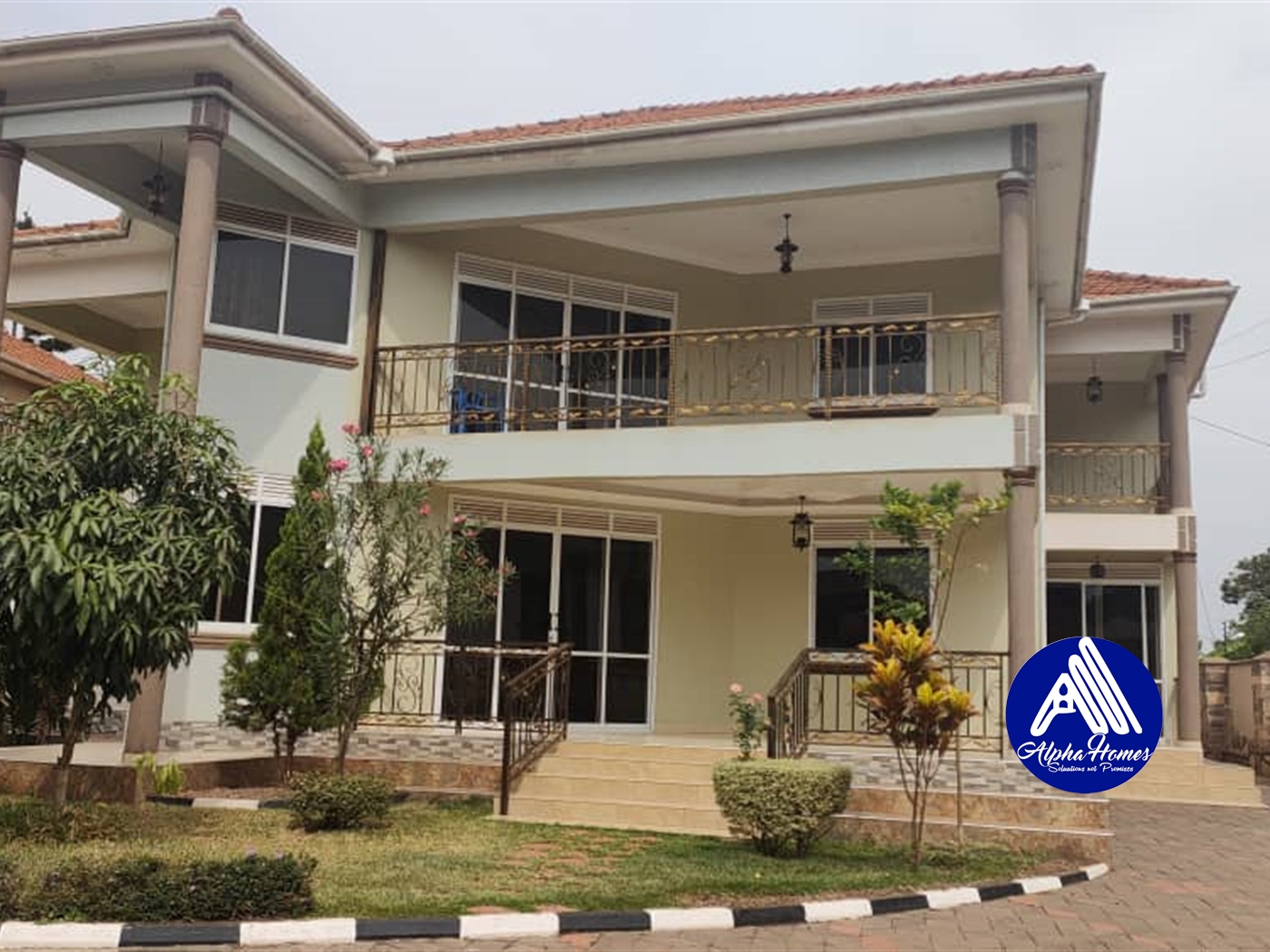 Mansion for sale in Munyonyo Kampala