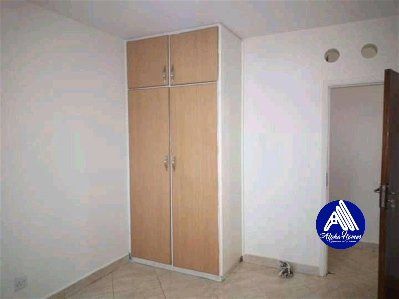 Apartment for sale in Bugoloobi Kampala