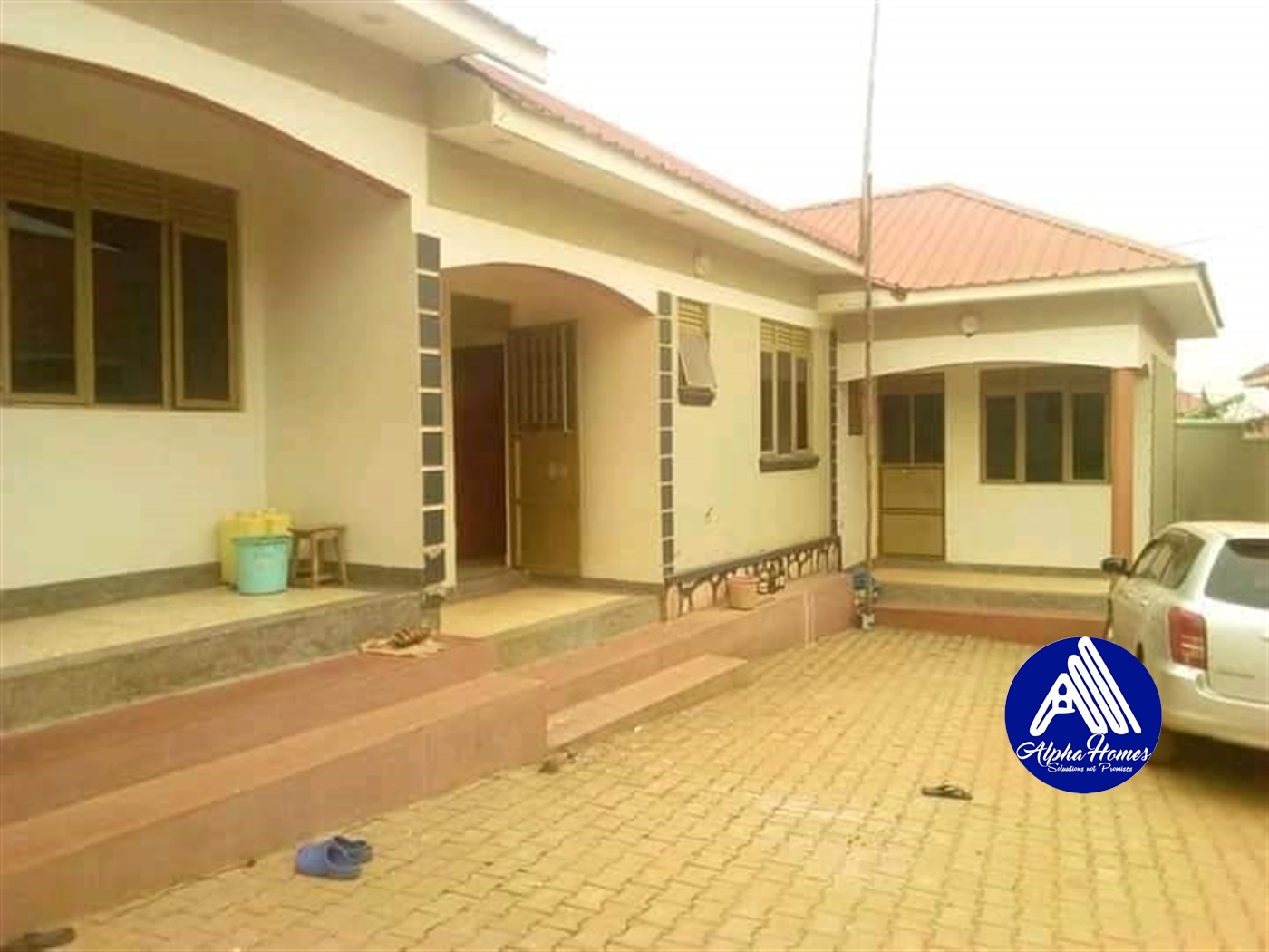 Semi Detached for rent in Bweyogerere Wakiso