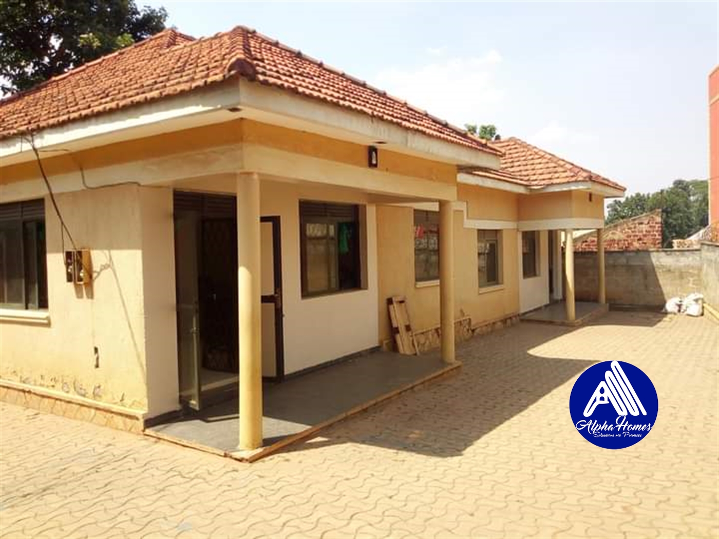 Semi Detached for rent in Kyaliwajjala Wakiso