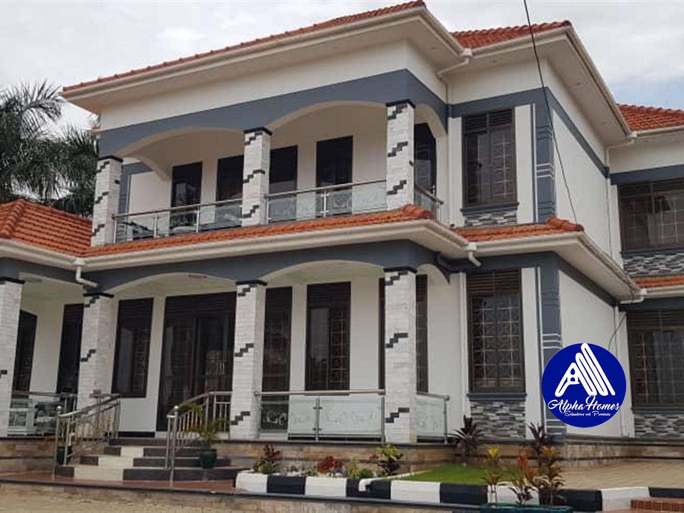 Storeyed house for sale in Kitende Wakiso