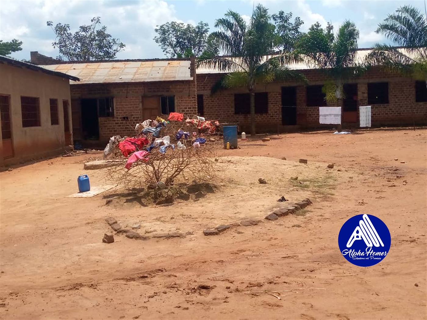 Bungalow for sale in Kabimbili Mukono