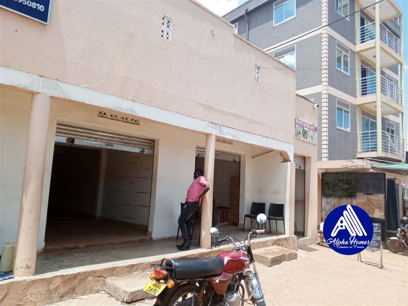 Shop for rent in Kyaliwajjala Wakiso