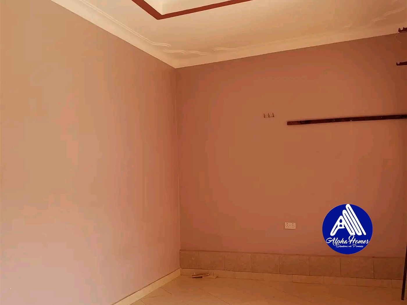 Semi Detached for rent in Mpererwe Kampala