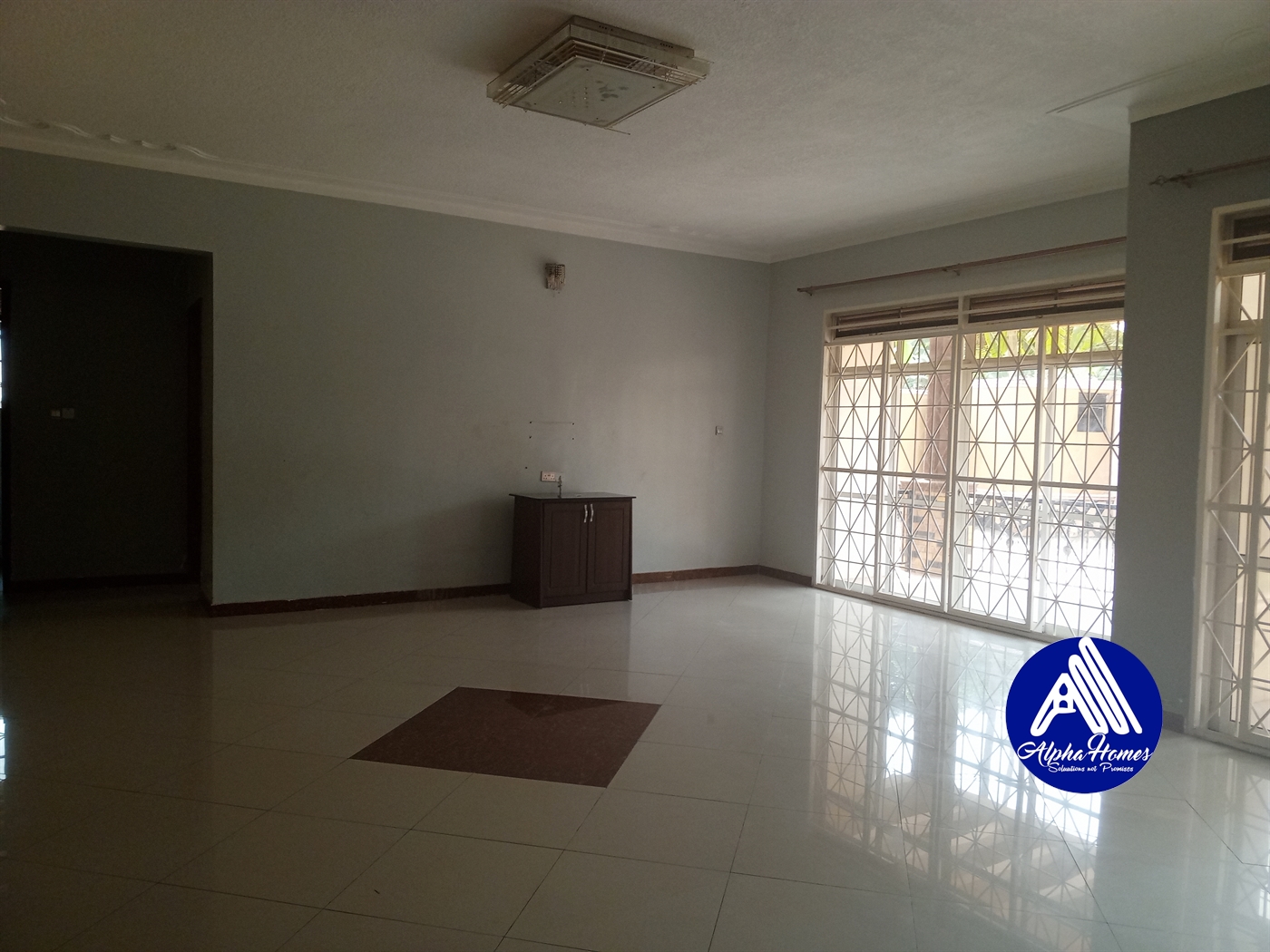 Bungalow for rent in Kira Wakiso