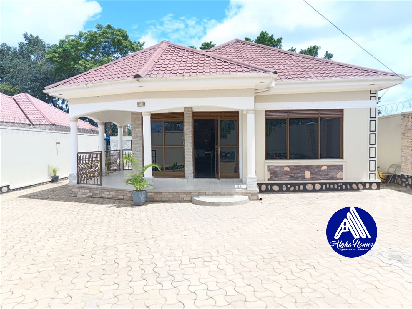 Bungalow for sale in Kirowoooza Mukono