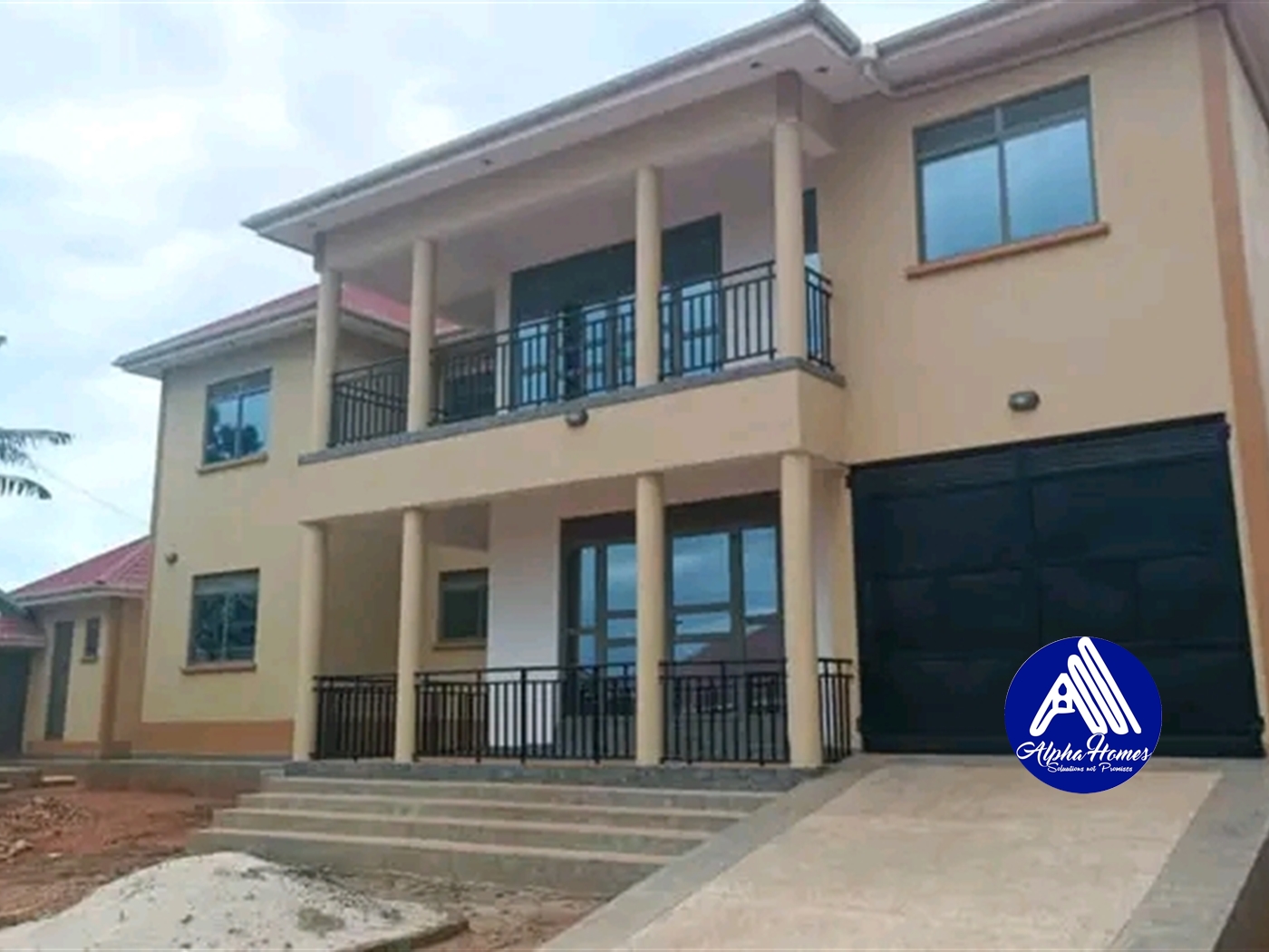 Storeyed house for sale in Namugongo Wakiso