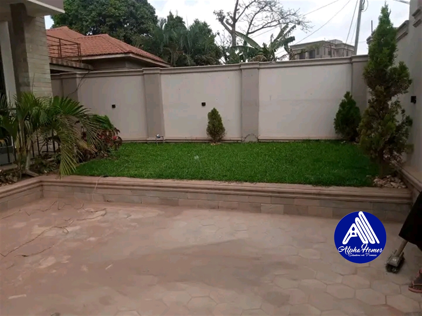 Storeyed house for sale in Kira Wakiso