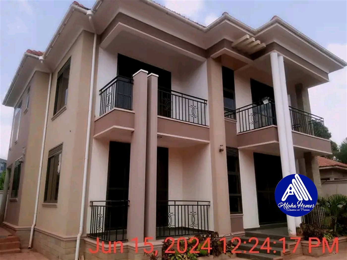 Storeyed house for sale in Kira Wakiso