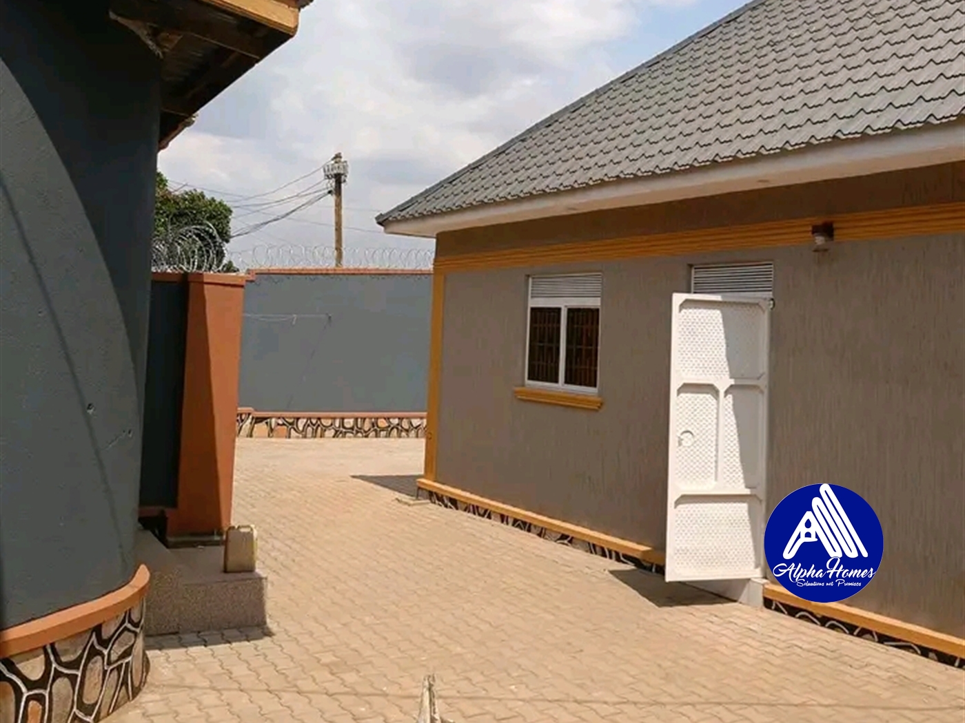 Bungalow for sale in Nansana Wakiso