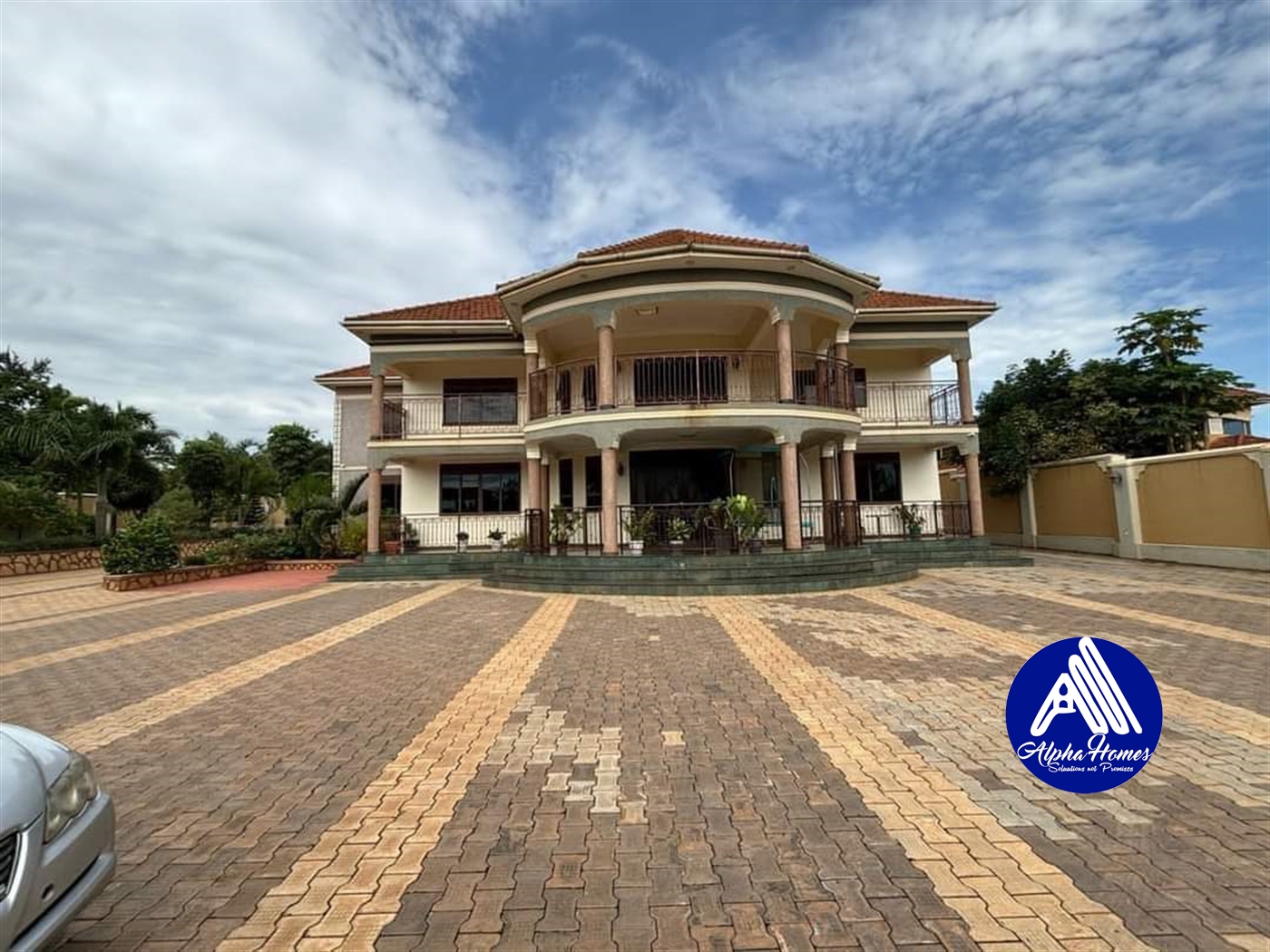 Storeyed house for sale in Kira Wakiso