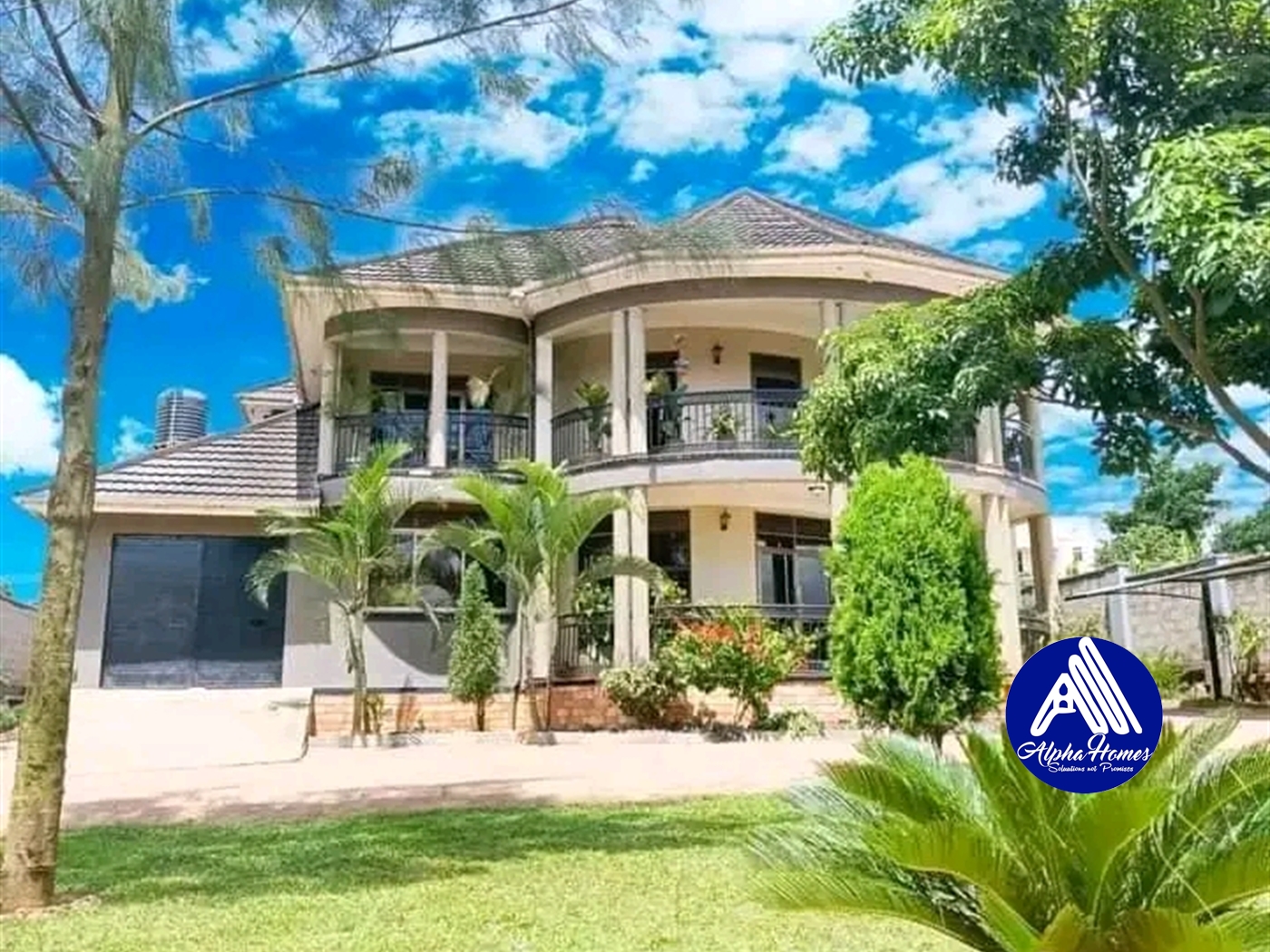 Mansion for sale in Kisaasi Kampala