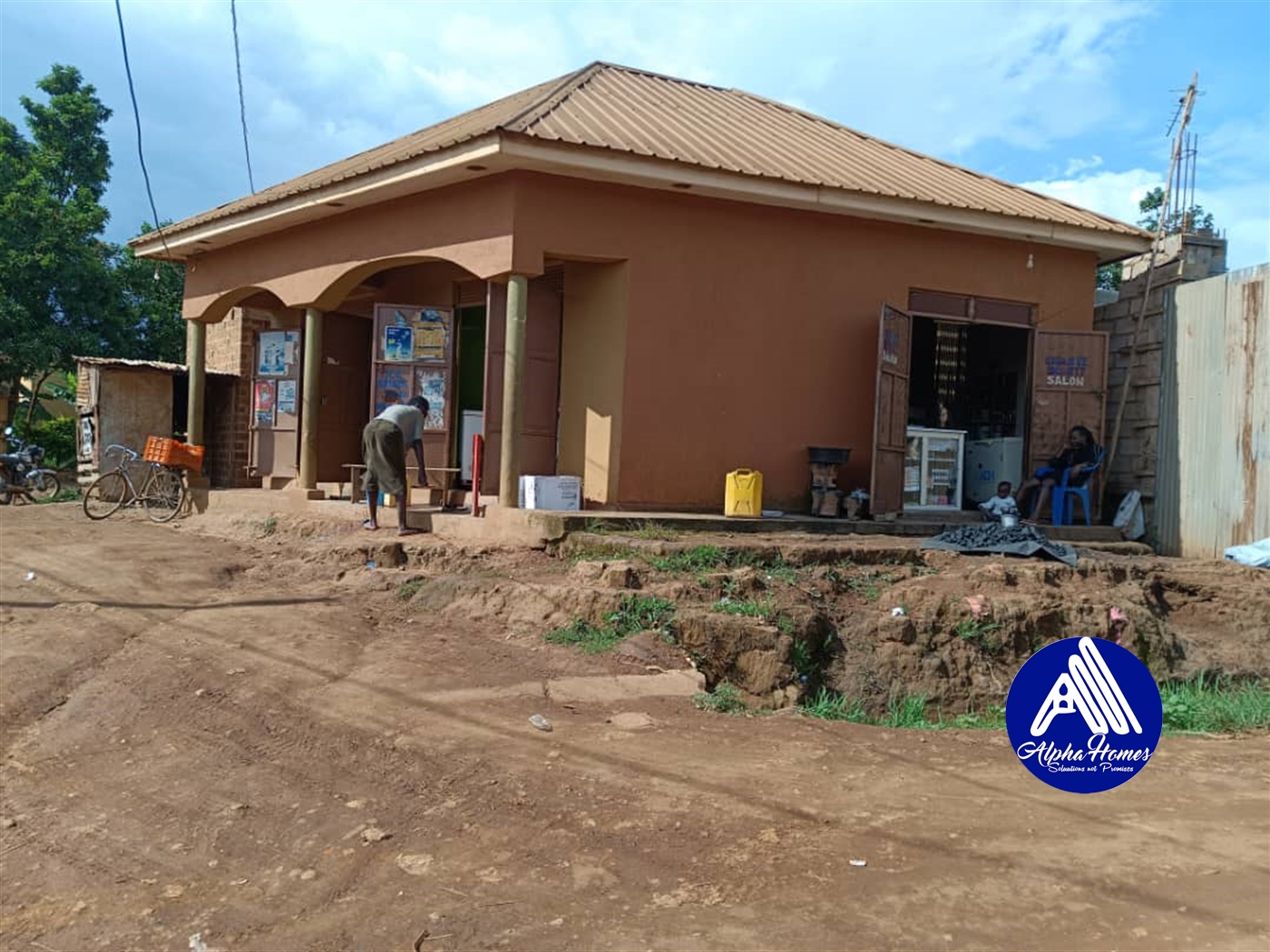 Shop for sale in Seeta Mukono