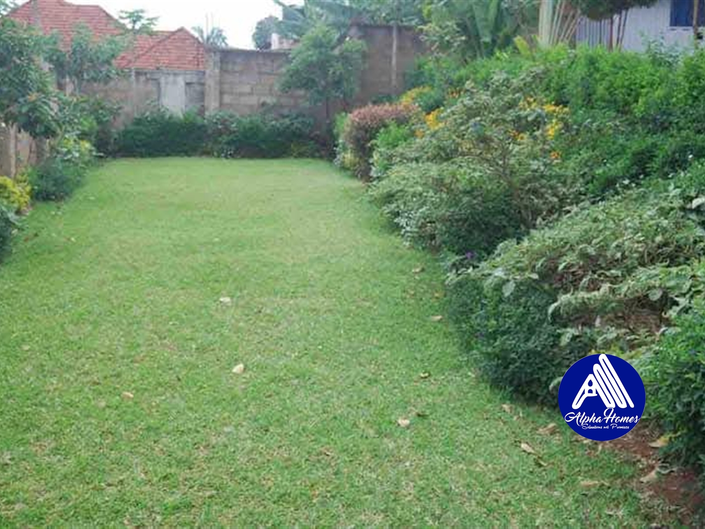 Bungalow for sale in Munyonyo Kampala