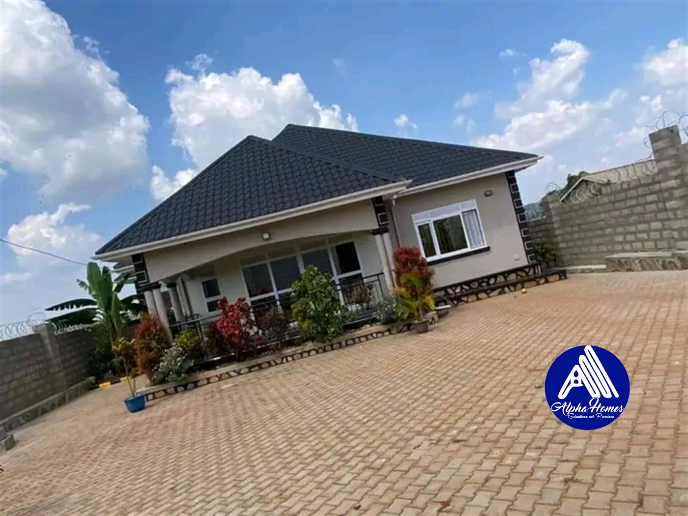 Bungalow for sale in Bwebajja Wakiso