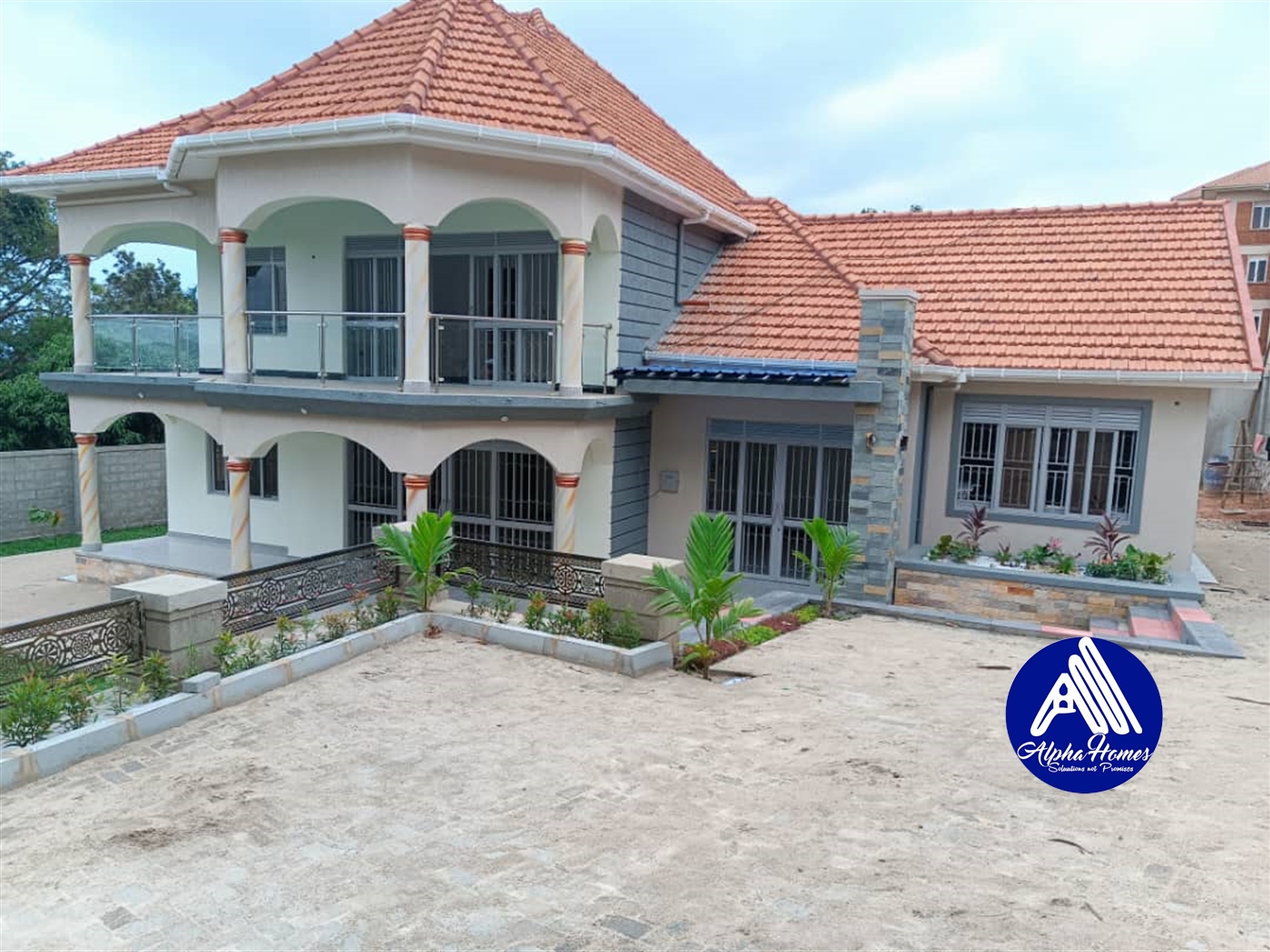 Mansion for sale in Kitende Wakiso