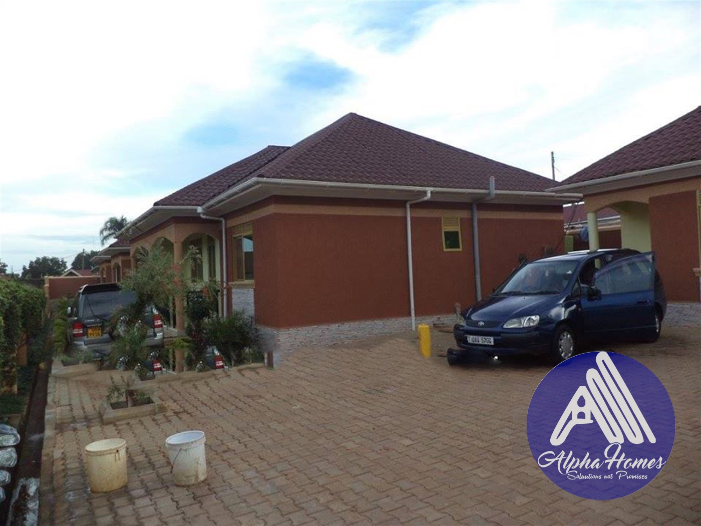 Semi Detached for rent in Kisaasi Kampala