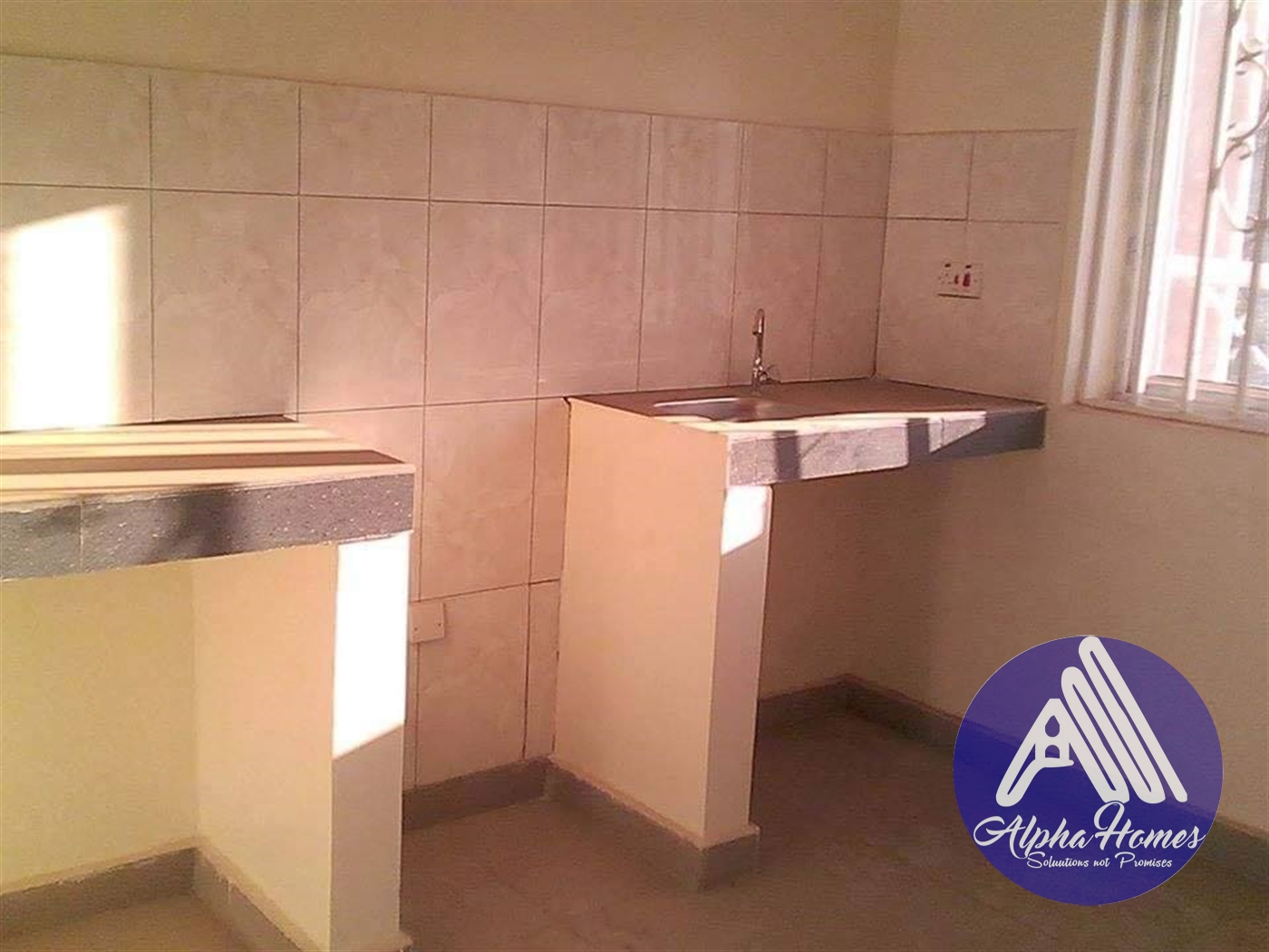 Duplex for rent in Bweyogerere Wakiso