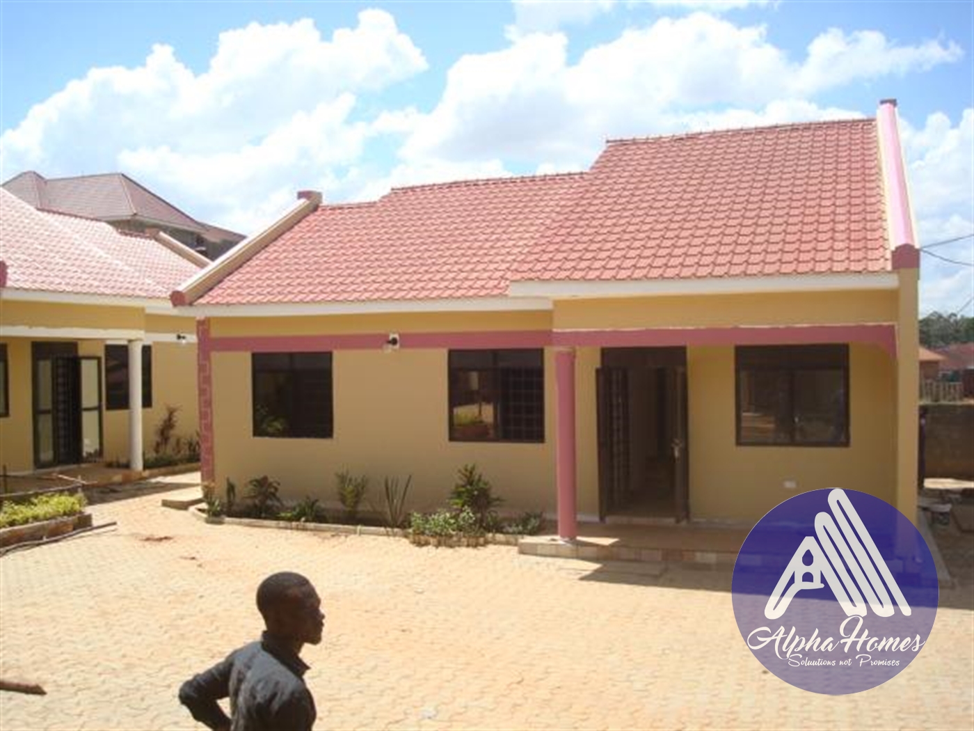 Semi Detached for rent in Naalya Kampala