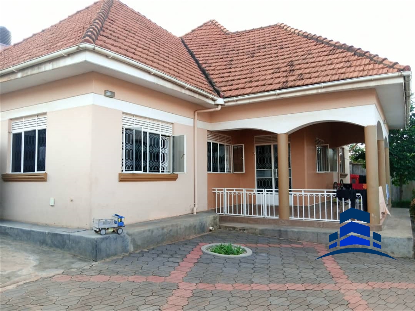 Bungalow for sale in Kiwaatule Kampala