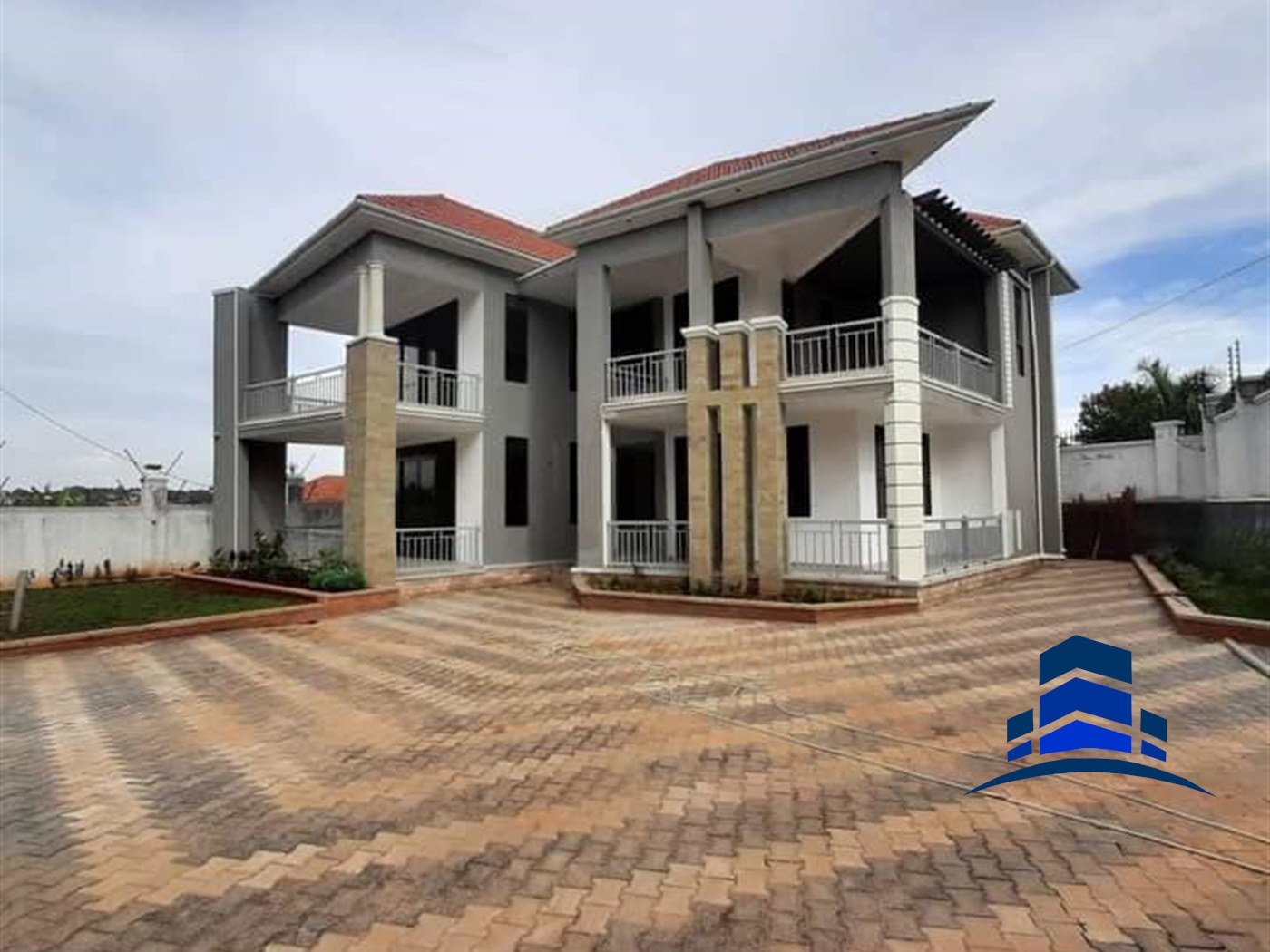 Apartment for sale in Kiwaatule Kampala